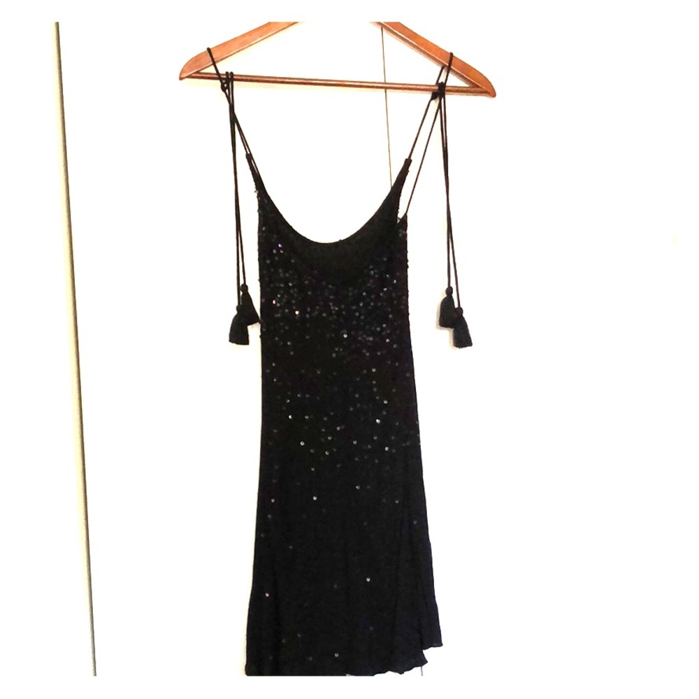 Intimately Free People sexy sequin dress! 💕🌸🦋
